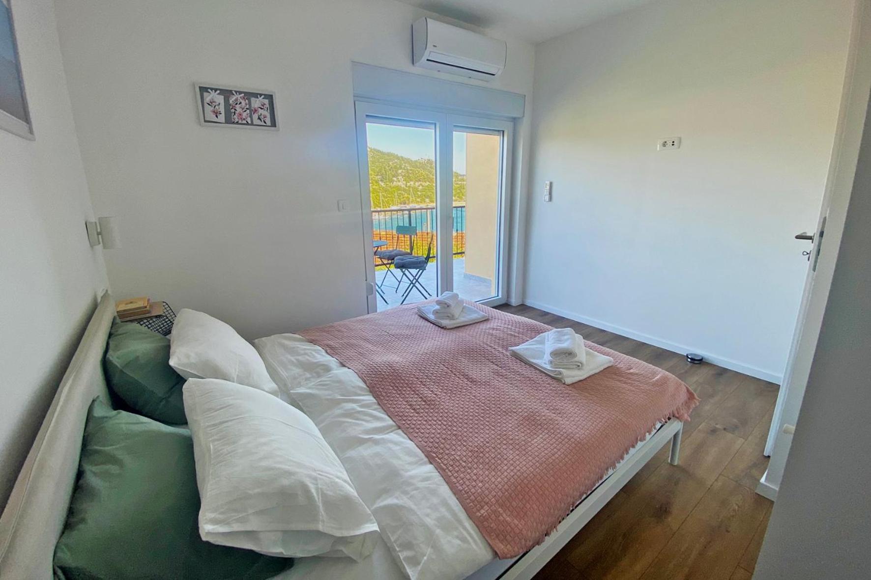 Apartmani Portina Bacina エクステリア 写真